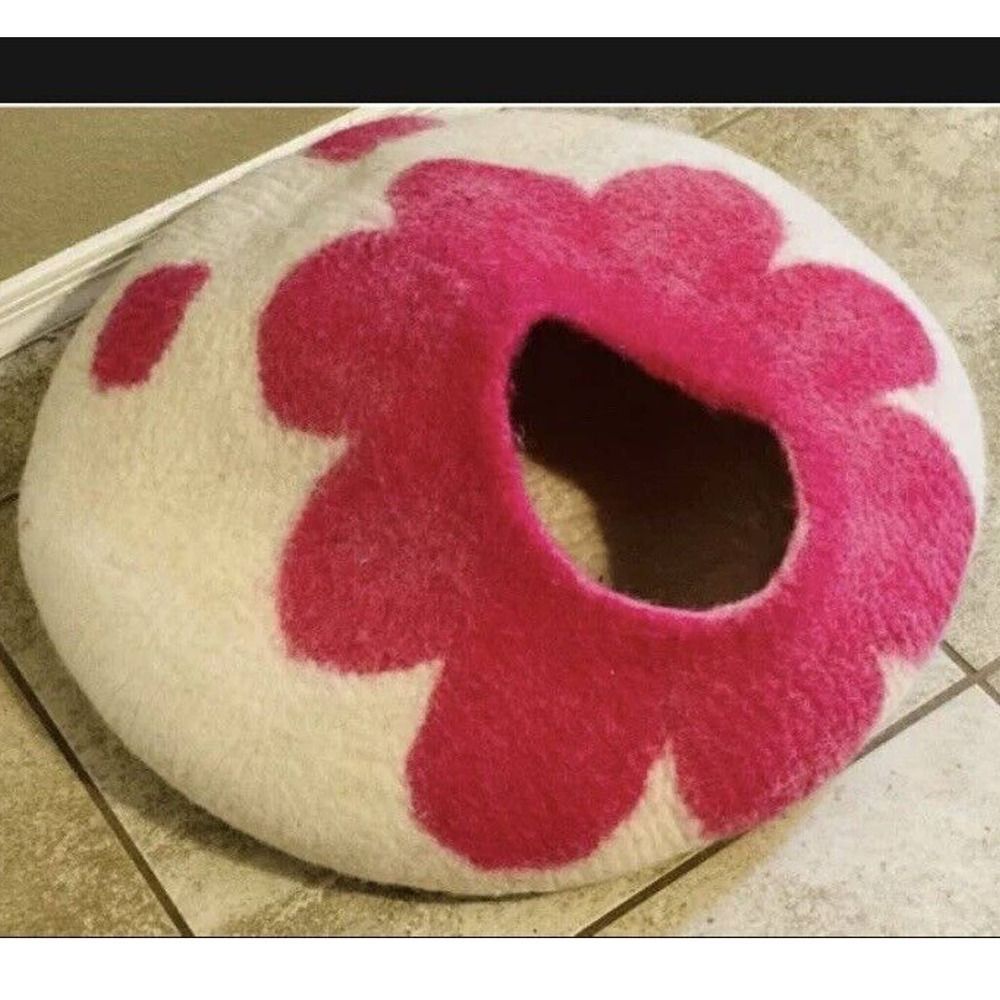 Handmade Felt Cat Bed Cave White Pink Flower 23" Base and 8" Opening Pet House - Picture 1 of 6